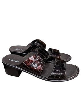 Clarks Brown Croc Print Strappy Sandal Size 9 Leather Block Heel Comfort Slip On